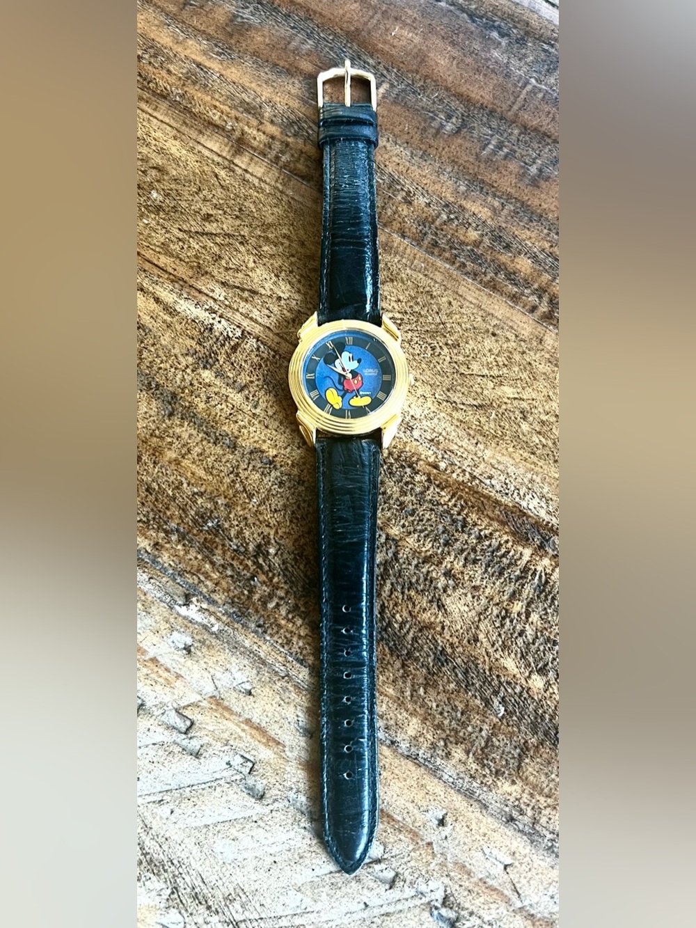 Vintage Lorus Disney Mickey Mouse Gold Tone Watch